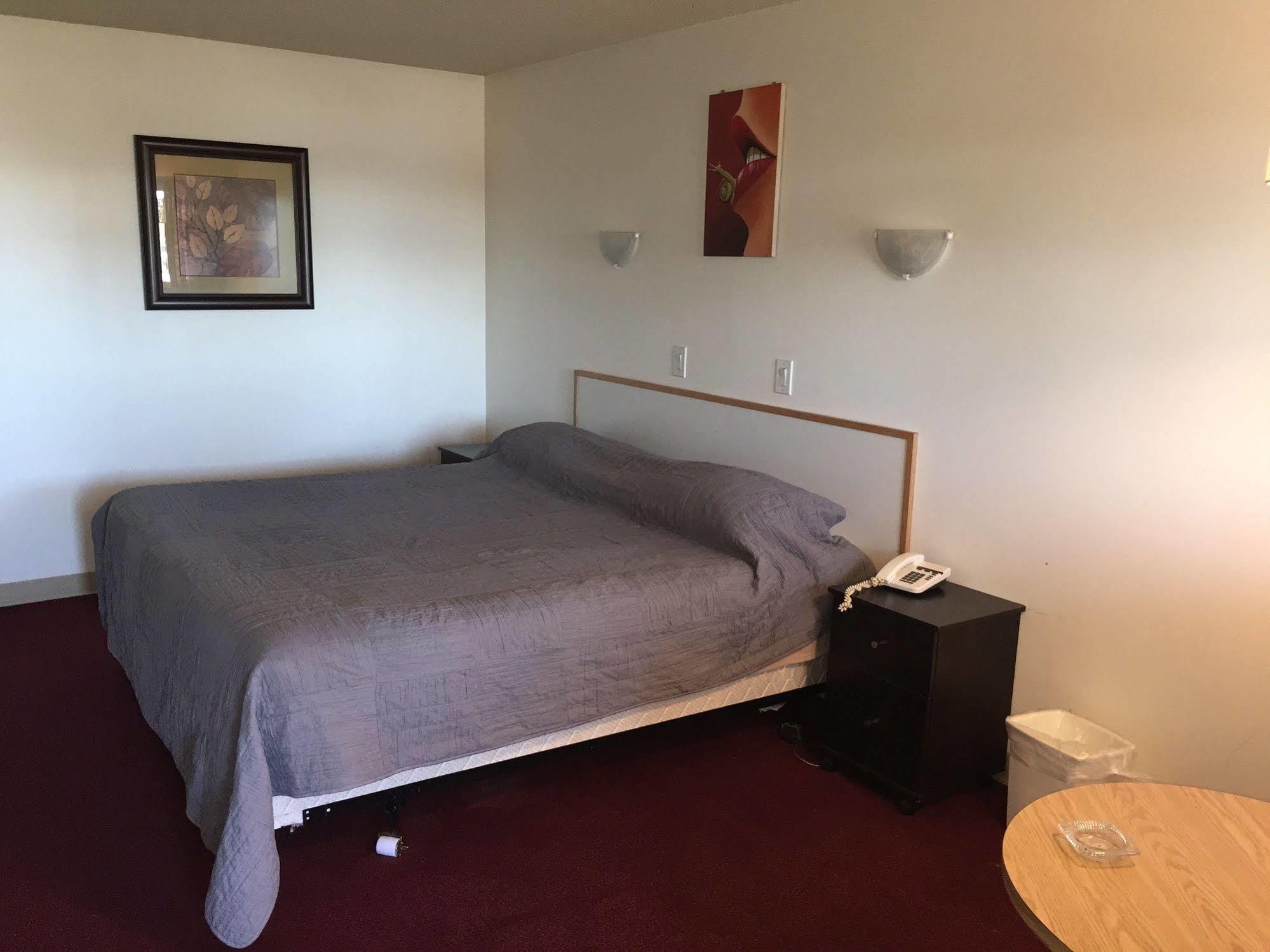 Voyageur Motel Тандер-Бей Экстерьер фото