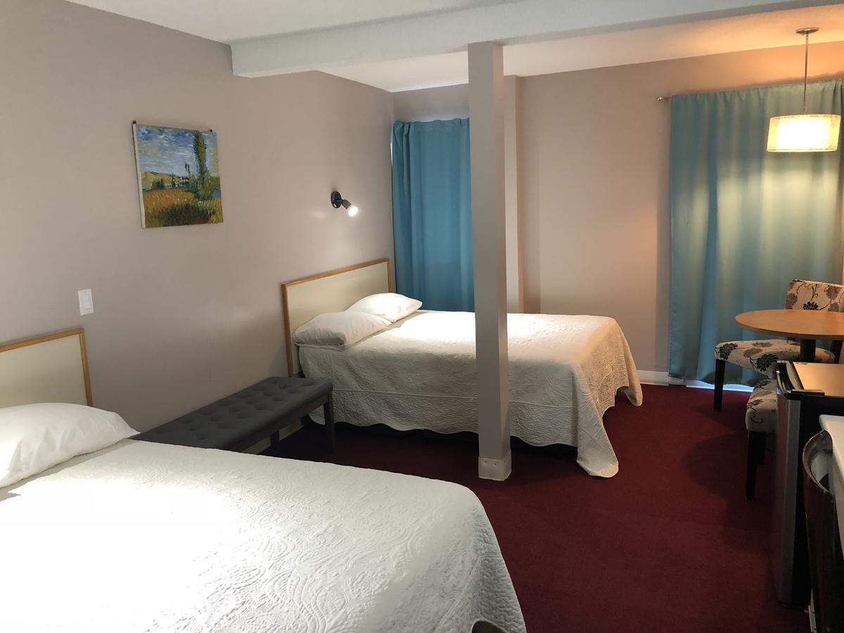 Voyageur Motel Тандер-Бей Экстерьер фото