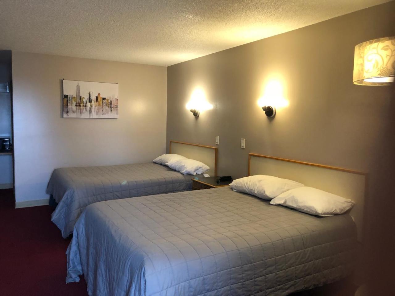 Voyageur Motel Тандер-Бей Экстерьер фото