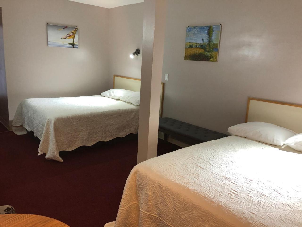 Voyageur Motel Тандер-Бей Экстерьер фото